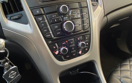 Opel Astra J, 2010 год, 600 000 рублей, 13 фотография