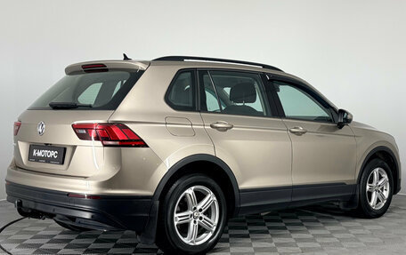 Volkswagen Tiguan II, 2018 год, 2 320 000 рублей, 6 фотография
