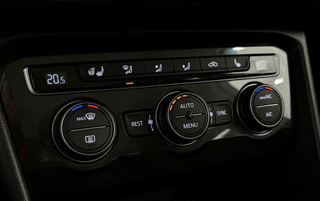 Volkswagen Tiguan II, 2018 год, 2 320 000 рублей, 18 фотография