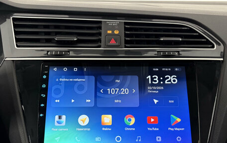 Volkswagen Tiguan II, 2018 год, 2 320 000 рублей, 17 фотография