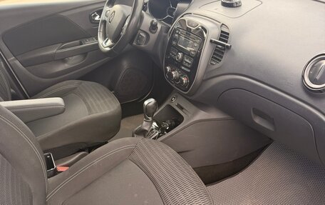 Renault Kaptur I рестайлинг, 2017 год, 1 200 000 рублей, 13 фотография
