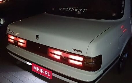 Toyota Cresta, 1989 год, 470 000 рублей, 2 фотография