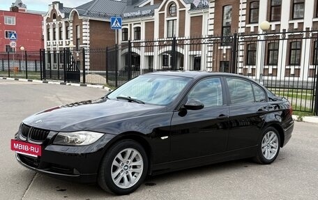 BMW 3 серия, 2005 год, 900 000 рублей, 2 фотография
