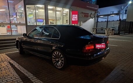 BMW 5 серия, 2003 год, 800 000 рублей, 8 фотография