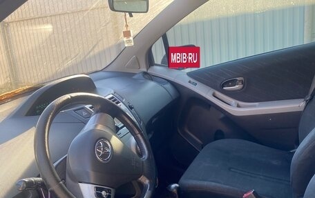 Toyota Yaris III рестайлинг, 2007 год, 540 000 рублей, 7 фотография