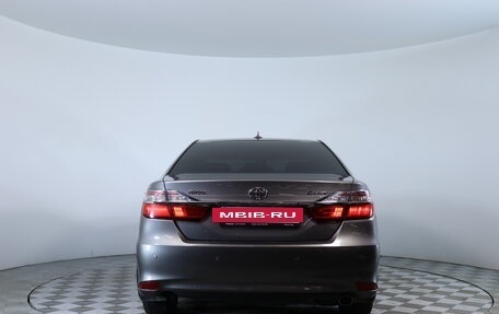 Toyota Camry, 2015 год, 1 890 000 рублей, 7 фотография