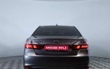 Toyota Camry, 2015 год, 1 890 000 рублей, 6 фотография