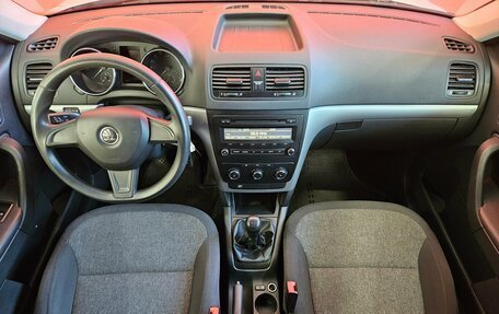 Skoda Yeti I рестайлинг, 2014 год, 1 150 000 рублей, 9 фотография