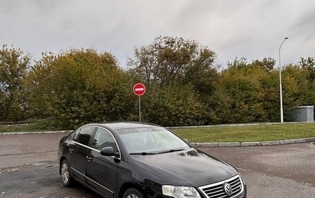 Volkswagen Passat B6, 2007 год, 650 000 рублей, 2 фотография