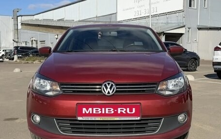 Volkswagen Polo VI (EU Market), 2011 год, 815 000 рублей, 2 фотография