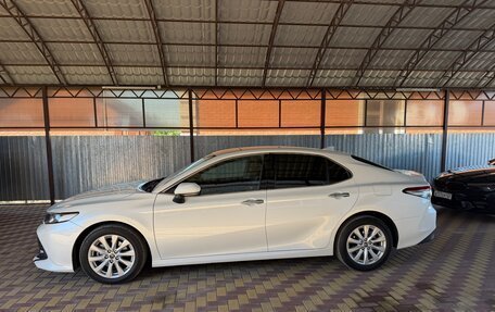 Toyota Camry, 2019 год, 2 400 000 рублей, 7 фотография