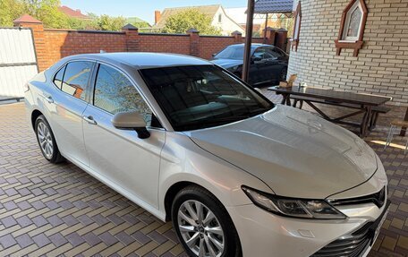 Toyota Camry, 2019 год, 2 400 000 рублей, 3 фотография