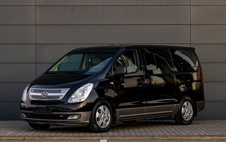 Hyundai Grand Starex Grand Starex I рестайлинг 2, 2012 год, 1 995 000 рублей, 1 фотография
