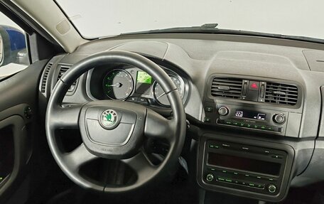 Skoda Fabia II, 2011 год, 650 000 рублей, 11 фотография