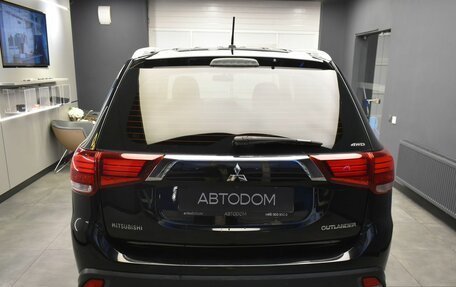 Mitsubishi Outlander III рестайлинг 3, 2016 год, 1 767 000 рублей, 4 фотография