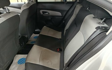 Chevrolet Cruze II, 2011 год, 720 000 рублей, 14 фотография