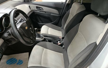 Chevrolet Cruze II, 2011 год, 720 000 рублей, 13 фотография