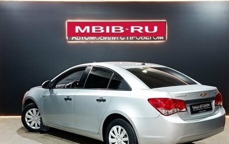 Chevrolet Cruze II, 2011 год, 720 000 рублей, 7 фотография