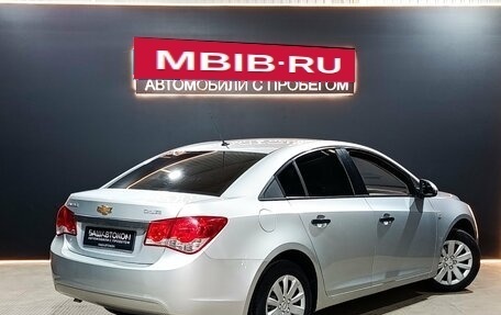 Chevrolet Cruze II, 2011 год, 720 000 рублей, 4 фотография