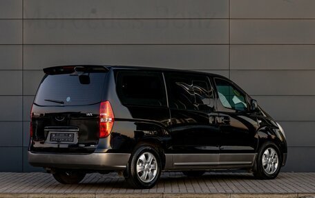 Hyundai Grand Starex Grand Starex I рестайлинг 2, 2012 год, 1 995 000 рублей, 6 фотография