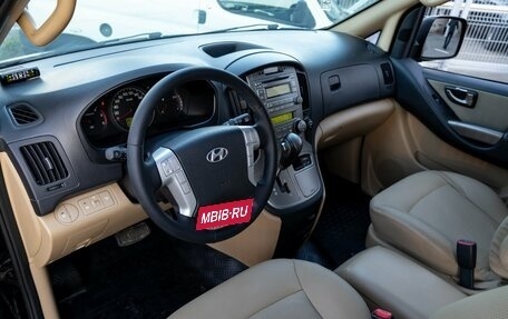 Hyundai Grand Starex Grand Starex I рестайлинг 2, 2012 год, 1 995 000 рублей, 12 фотография