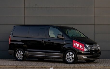 Hyundai Grand Starex Grand Starex I рестайлинг 2, 2012 год, 1 995 000 рублей, 3 фотография