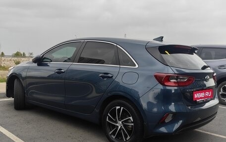 KIA cee'd III, 2020 год, 1 800 000 рублей, 2 фотография