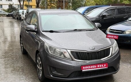 KIA Rio III рестайлинг, 2014 год, 970 000 рублей, 1 фотография