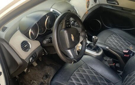 Chevrolet Cruze II, 2013 год, 600 000 рублей, 9 фотография