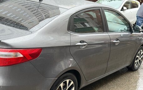 KIA Rio III рестайлинг, 2014 год, 970 000 рублей, 3 фотография