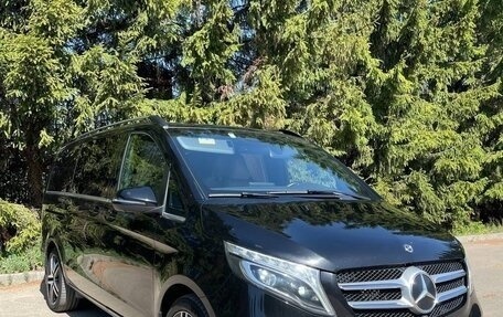 Mercedes-Benz V-Класс, 2020 год, 6 200 000 рублей, 3 фотография
