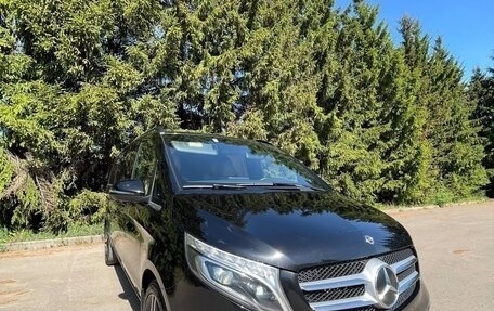 Mercedes-Benz V-Класс, 2020 год, 6 200 000 рублей, 2 фотография