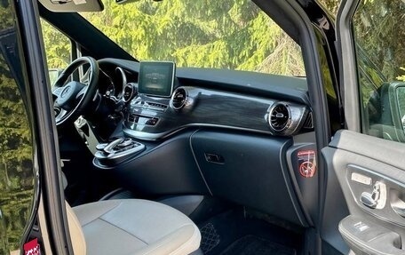 Mercedes-Benz V-Класс, 2020 год, 6 200 000 рублей, 30 фотография