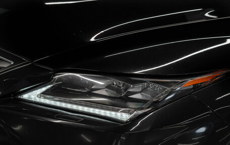 Lexus RX IV рестайлинг, 2017 год, 3 700 000 рублей, 8 фотография