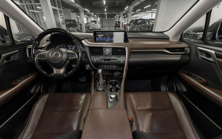 Lexus RX IV рестайлинг, 2017 год, 3 700 000 рублей, 11 фотография