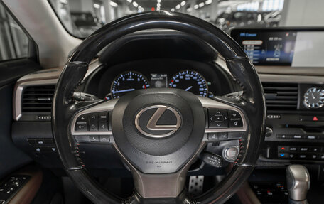 Lexus RX IV рестайлинг, 2017 год, 3 700 000 рублей, 13 фотография