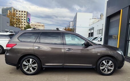 Nissan Pathfinder, 2015 год, 1 670 000 рублей, 4 фотография