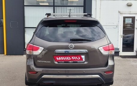 Nissan Pathfinder, 2015 год, 1 670 000 рублей, 6 фотография