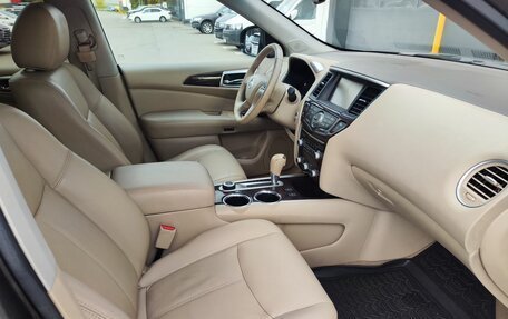 Nissan Pathfinder, 2015 год, 1 670 000 рублей, 12 фотография