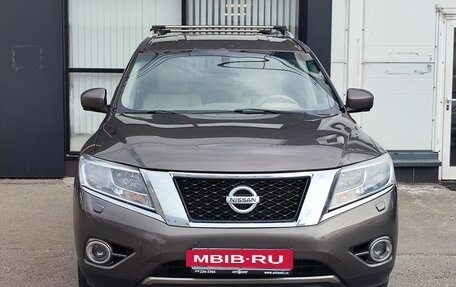 Nissan Pathfinder, 2015 год, 1 670 000 рублей, 2 фотография