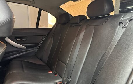 BMW 3 серия, 2013 год, 1 400 000 рублей, 27 фотография