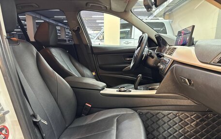 BMW 3 серия, 2013 год, 1 400 000 рублей, 29 фотография
