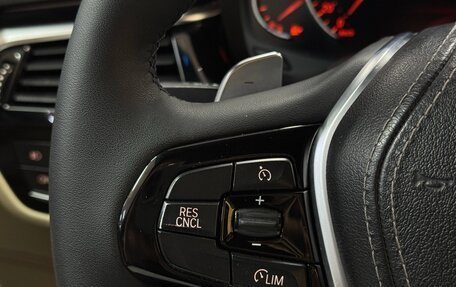 BMW 5 серия, 2018 год, 2 700 000 рублей, 15 фотография