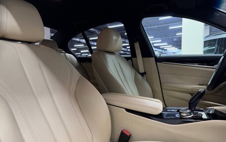BMW 5 серия, 2018 год, 2 700 000 рублей, 24 фотография