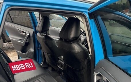 Toyota RAV4, 2020 год, 2 999 999 рублей, 7 фотография