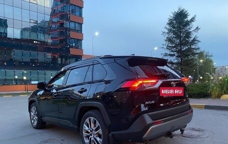 Toyota RAV4, 2021 год, 3 380 000 рублей, 5 фотография