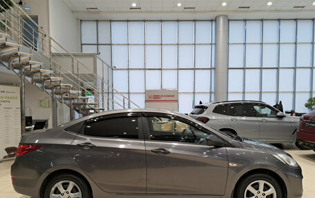 Hyundai Solaris II рестайлинг, 2013 год, 650 000 рублей, 8 фотография