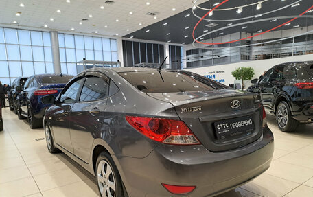Hyundai Solaris II рестайлинг, 2013 год, 650 000 рублей, 11 фотография