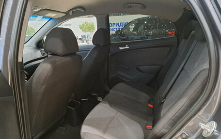 Hyundai Solaris II рестайлинг, 2013 год, 650 000 рублей, 16 фотография