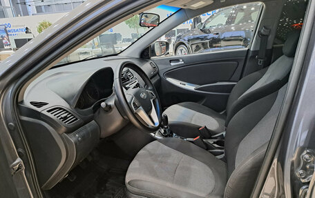 Hyundai Solaris II рестайлинг, 2013 год, 650 000 рублей, 20 фотография